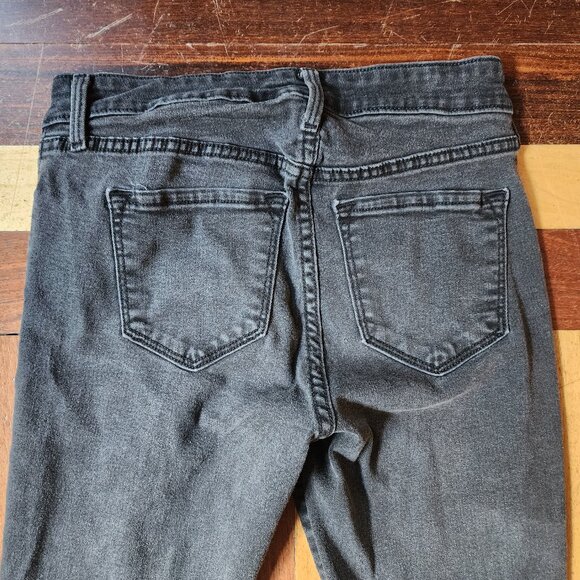 Old Navy Black ROCKSTAR Super Skinny Ankle Ripped Jeans Size 4 Tall - Picture 14 of 15